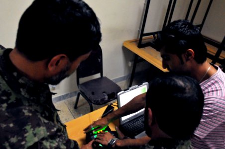 Afghan Biometric collection (4735206397) photo