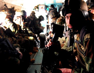Afghan Commandos Travel In Chopper (5092372193)