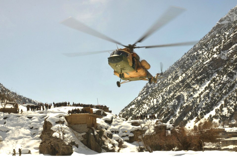 Afghan Air Force executes combat resupply in Kunar Valley DVIDS376162