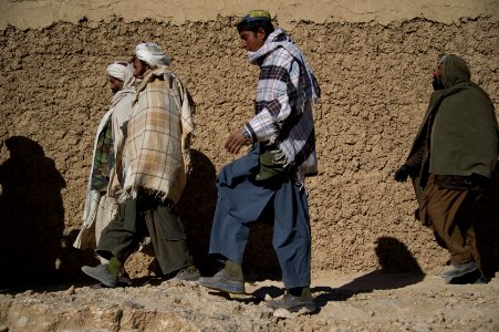 Afghan Local Police class 111220-N-JC271-018
