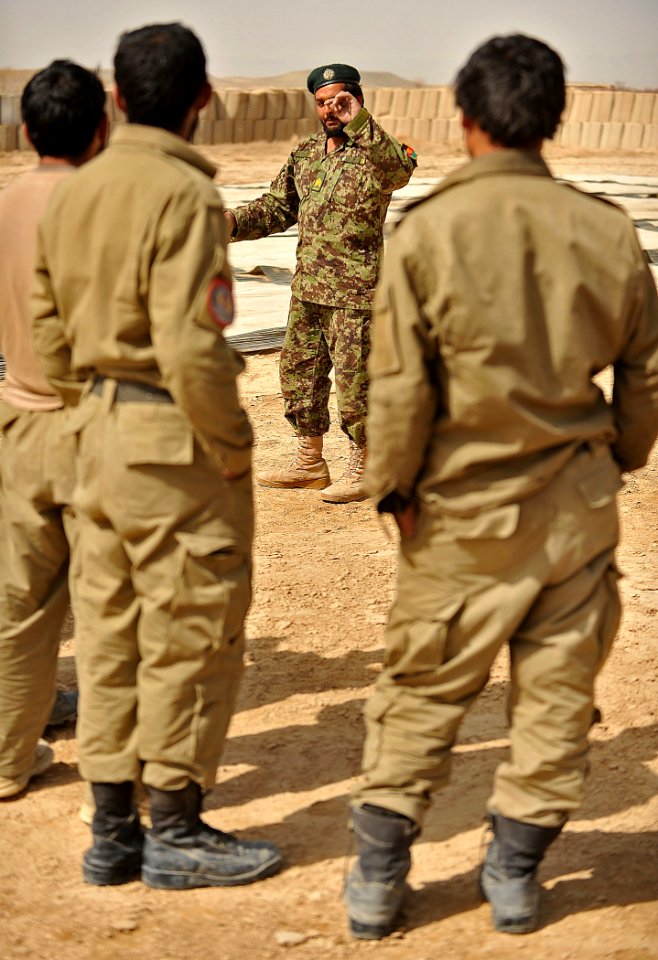 Afghan Local Police EOD class 120315-N-UD522-160
