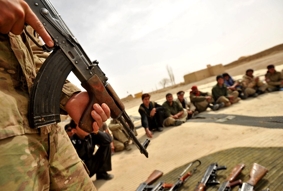 Afghan Local Police dry range 120324-N-UD522-015