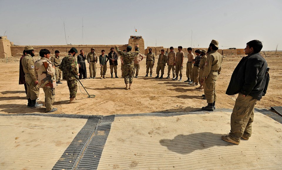 Afghan Local Police EOD class 120315-N-UD522-190