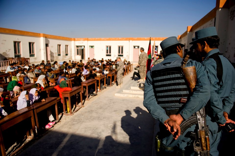 Afghan Police Give School Supplies to Kandahar Children DVIDS344796