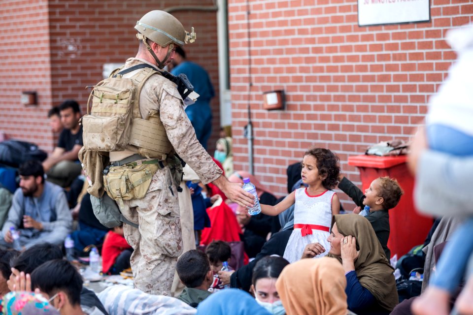 Afghanistan Evacuation 210821-M-GQ845-1020