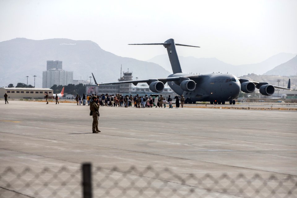 Afghanistan Evacuation 210821-M-GQ845-1035