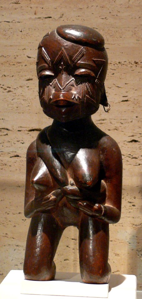 Africa Makonde Kneeling Mother and Child Kimbell