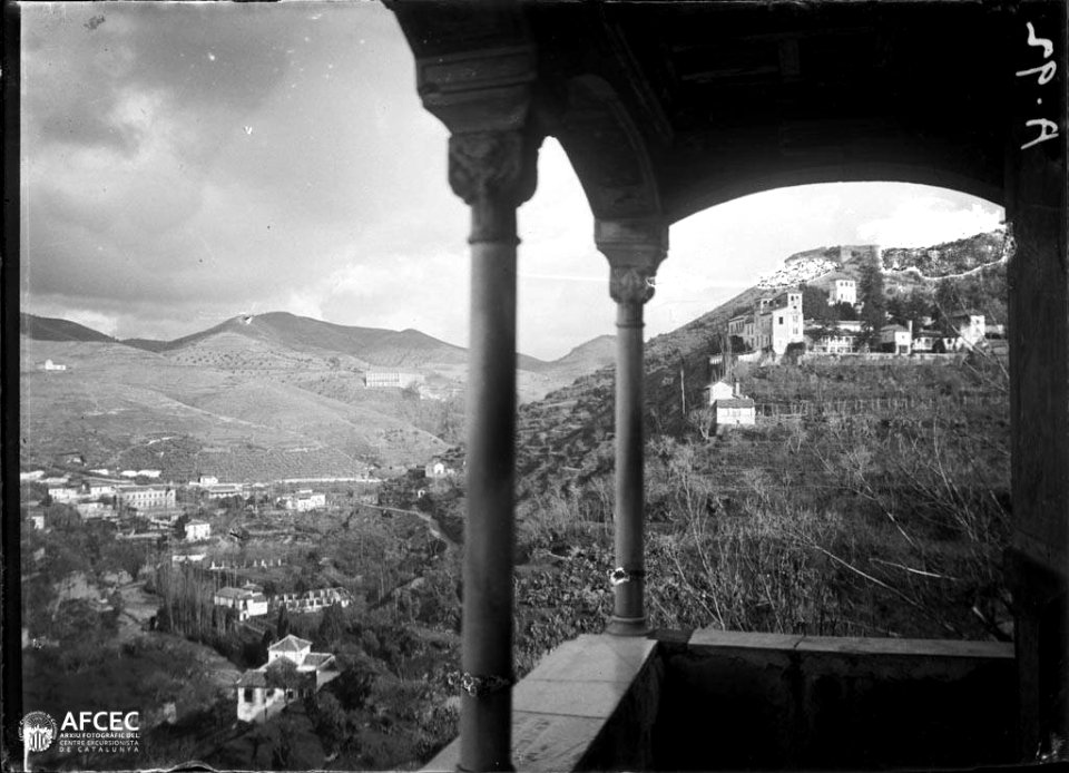 Afores de Granada i palau del Generalife des del Mirador de la Reina de l'Alhambra