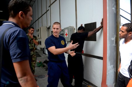 Africa Partnership Station 150116-N-RB579-119