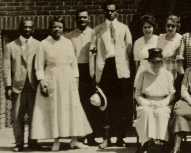 African American workers detail, Headquarters staff, American Red Cross Disaster Relief Hdqs., Tulsa, Okla., after the race riot of June 1921 LCCN2011661526 (cropped) (cropped) photo