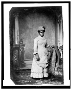 African American woman, full-length portrait, standing LCCN2006688025 photo