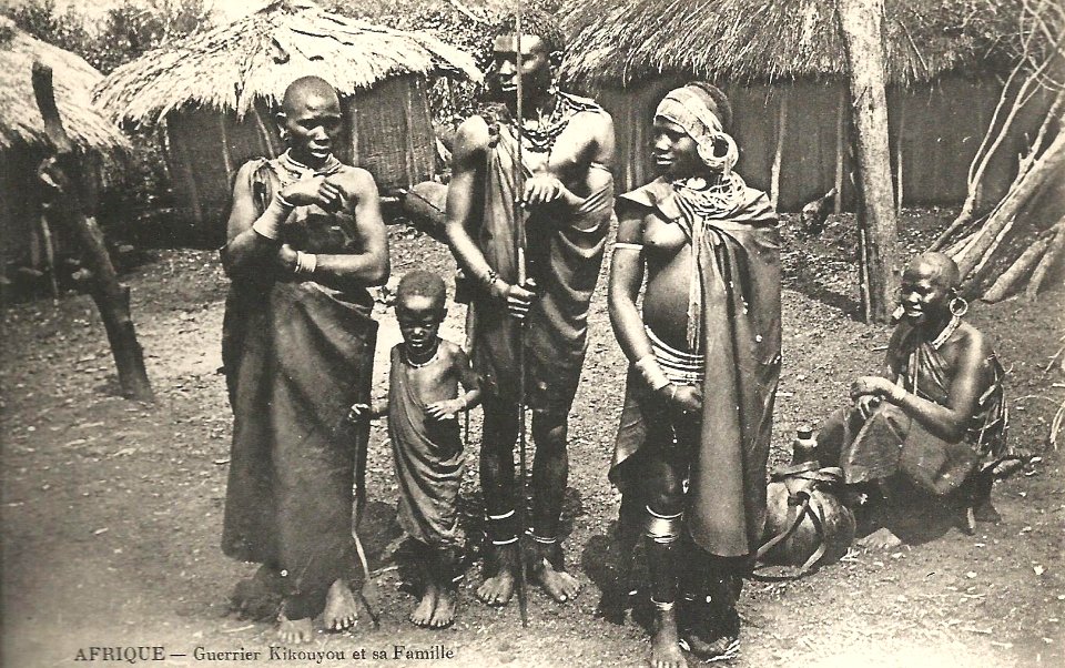 Afrique-Guerrier Kikouyou et sa famille