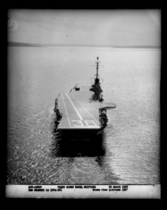 Aft view of USS Shangri-La (CVA-38) underway in Puget Sound, Washington (USA), on 24 March 1955 (7578453)