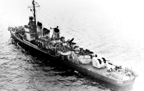 Aft view of USS Fechteler (DD-870) c1945