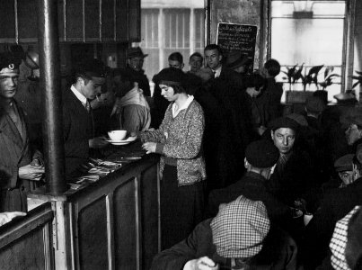 Agence Mondial 1932 - Soupe populaire offerte aux chômeurs en 1932 2
