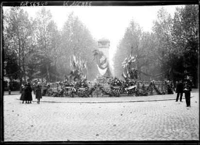 Agence Rol - 1er novembre 1919, cimetière de Bagneux