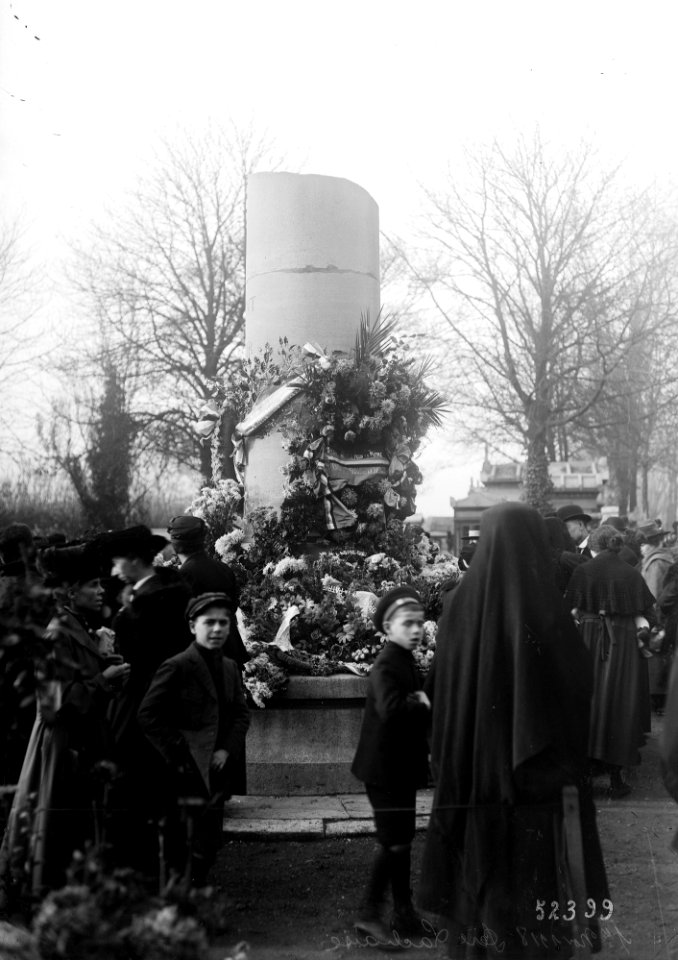 Agence Rol - 1er novembre 1918, Père-Lachaise