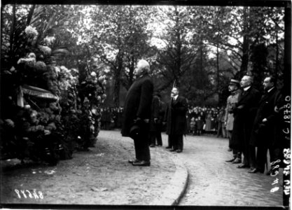 Agence Rol - 1er novembre 1920, cimetière de Bagneux, Millerand