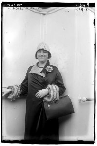 Agnes O'Neill LCCN2014718124