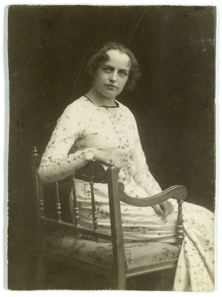 Agnes Henningsen by Frederik Riise
