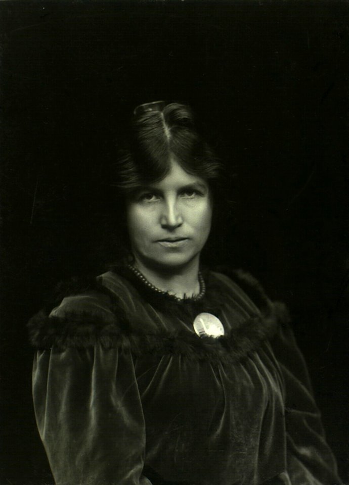 Agnes Slott-Møller 1900 by Frederik Riise