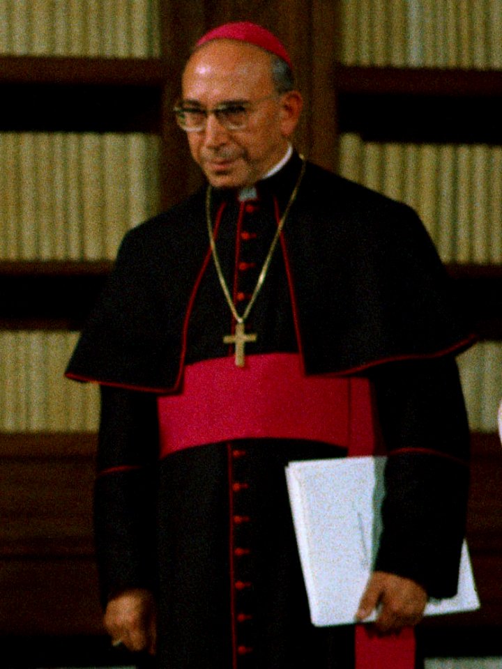 Agostino Casaroli (cropped)