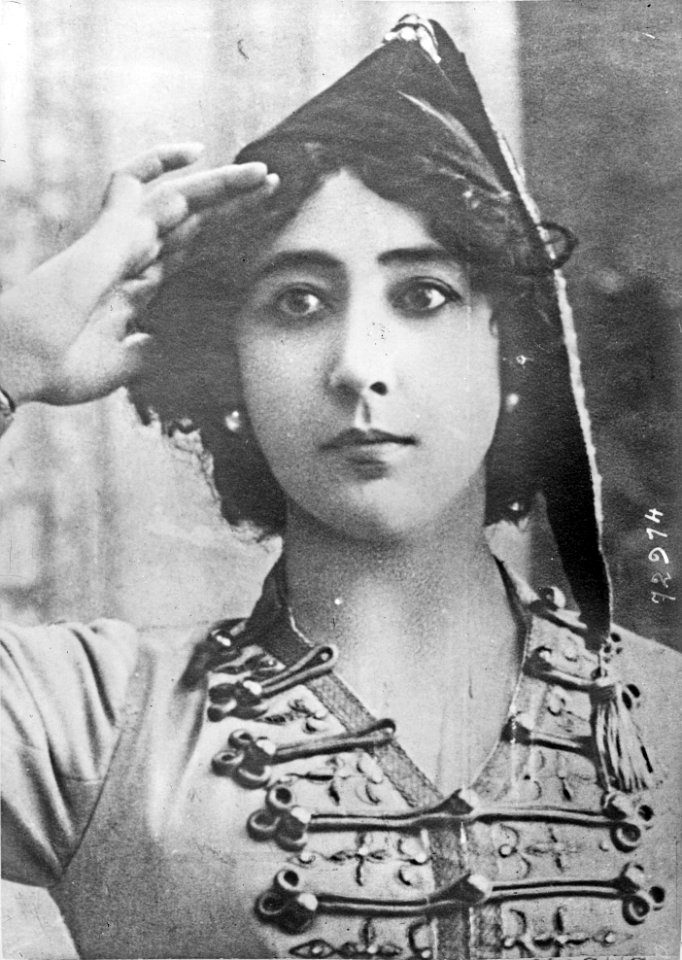 Agustina Otero Iglesias, by Reutlinger-Agence Rol