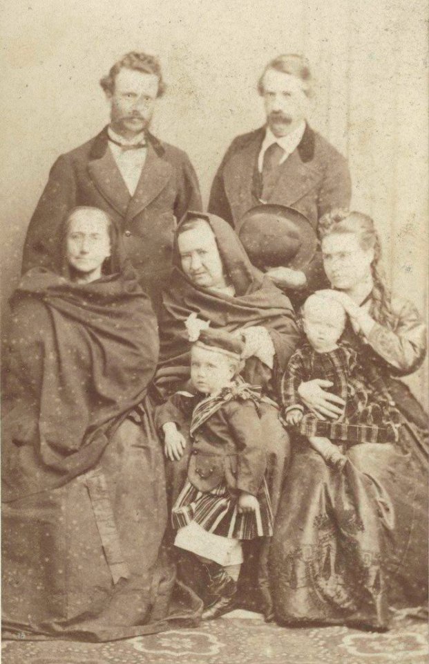 Agustin Guerrero y su familia