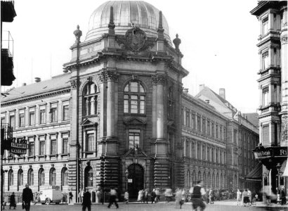 AHW Gebaeudekomplex Polizei Justiz Leipzig um 1930 photo