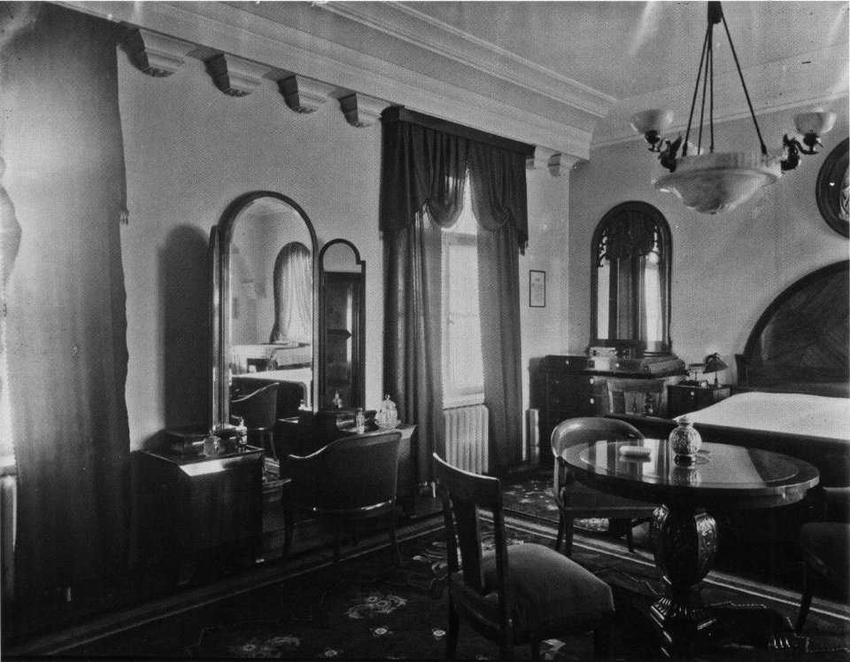 AHW Schlafzimmer Stilelementen Biedermeier um 1925
