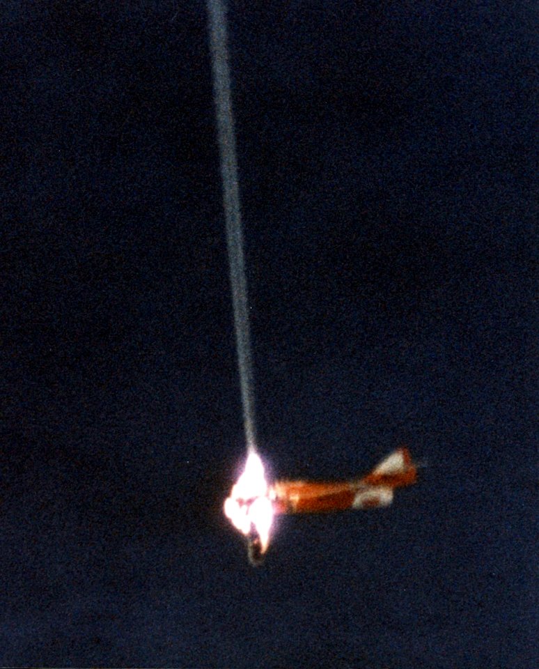 AIM-9L hitting QF-9J over China Lake 1973