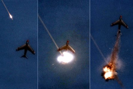 AIM-9L hits QF-86F over China Lake 1978