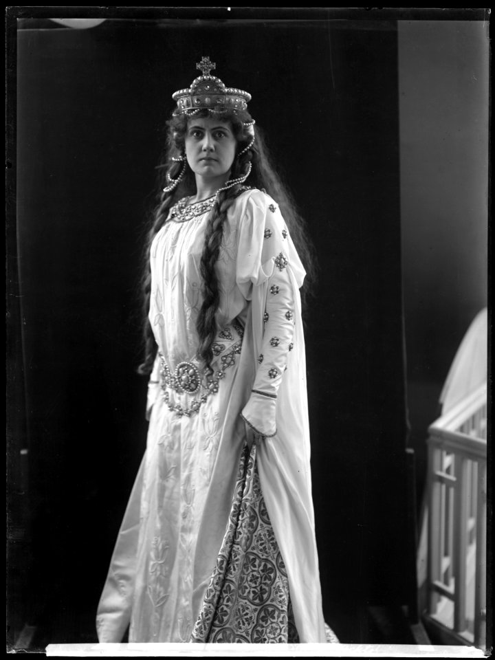 Aino Ackté in Lohengrin at Kungliga Operan 1903 - SMV - NA001