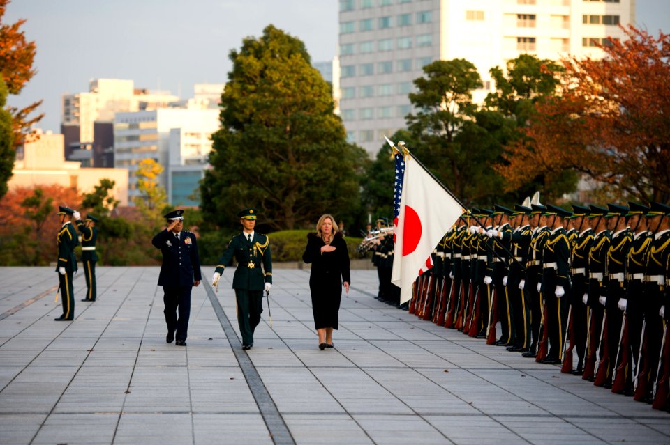 Air Force Secretary James at Guard of Honor Ceremony in Tokyo - Flickr - East Asia and Pacific Media Hub (2)