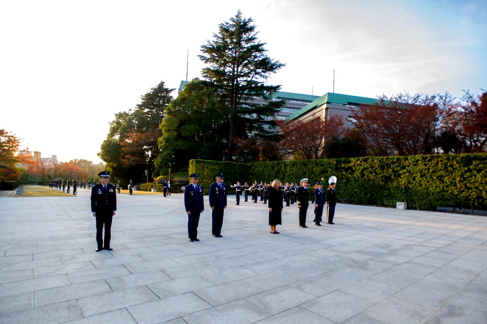 Air Force Secretary James at Wreath Laying in Tokyo - Flickr - East Asia and Pacific Media Hub (3)