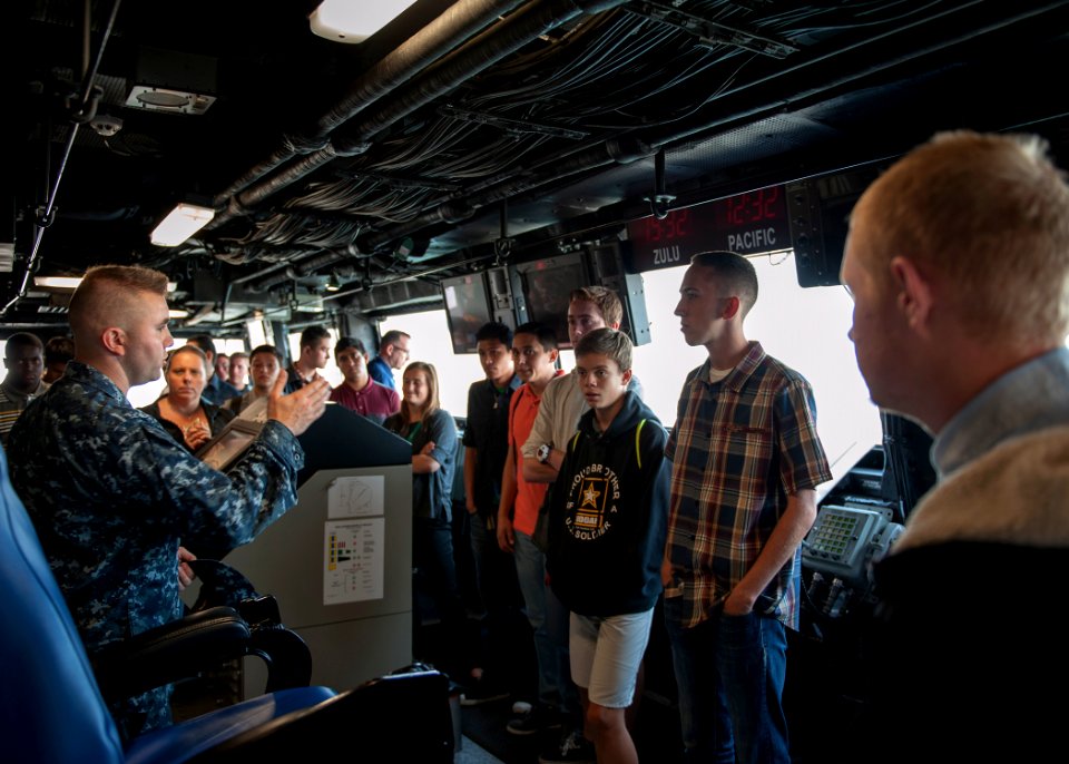 Air Force JROTC visits USS Somerset 150512-N-CC789-131