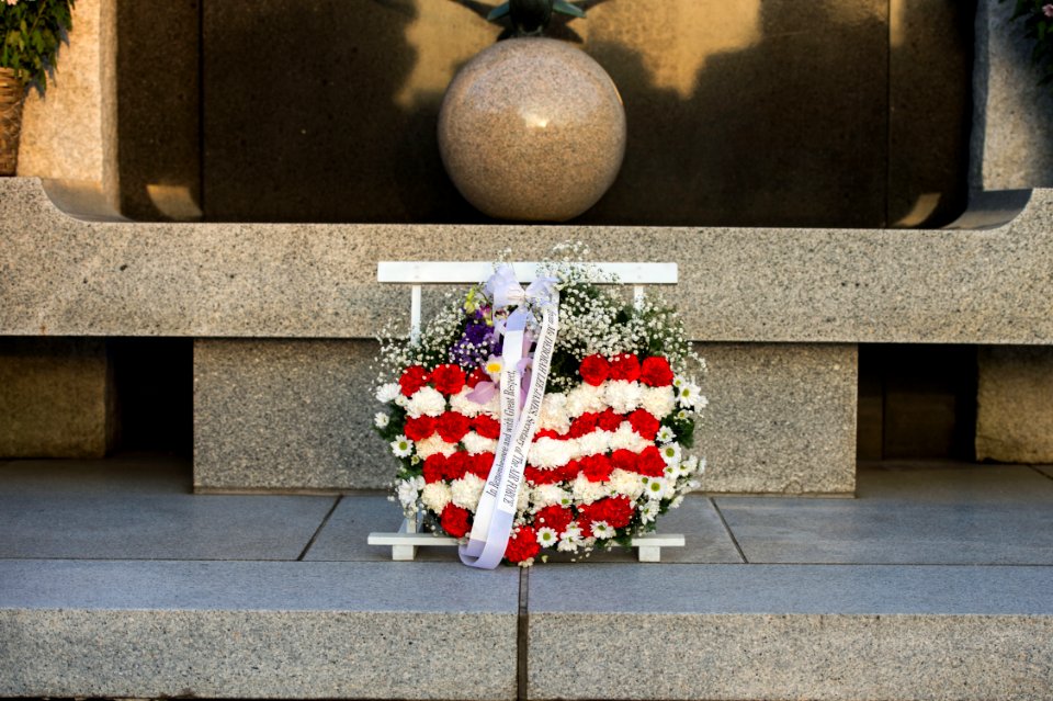 Air Force Secretary James at Wreath Laying in Tokyo - Flickr - East Asia and Pacific Media Hub (1)