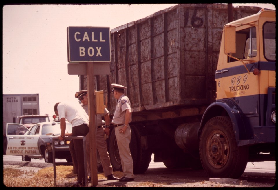 AIR POLLUTION CONTROL DEPARTMENT OFFICERS MEL SCHRECKENGOST AND DICK FEHRENBACK GIVE CITATION TO - NARA - 542758