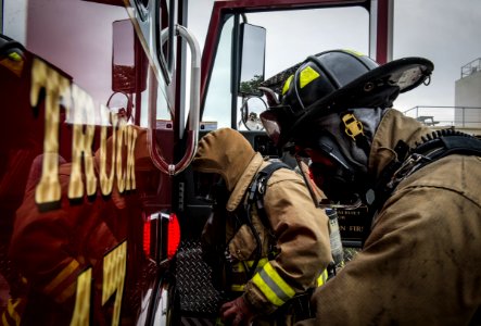 Aircraft mishap exercise 150715-N-ZZ999-250