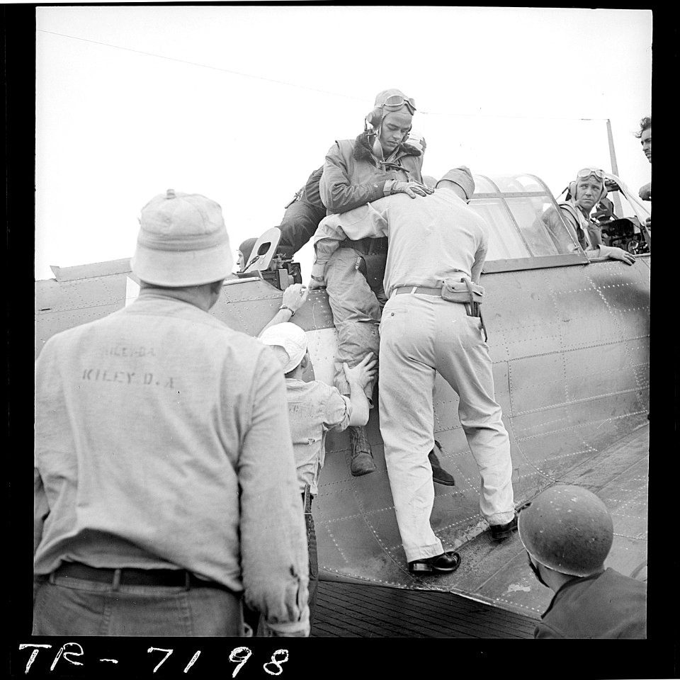 Aircrewmen, wounded during raid on Rabual, on board the USS Saratoga (CV-3). Alva Parker (ARM1) who suffered shrapnel... - NARA - 520892