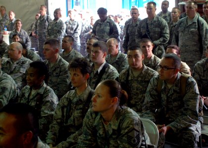 Airmen listen to CMSAF Roy speak (4729695595) photo