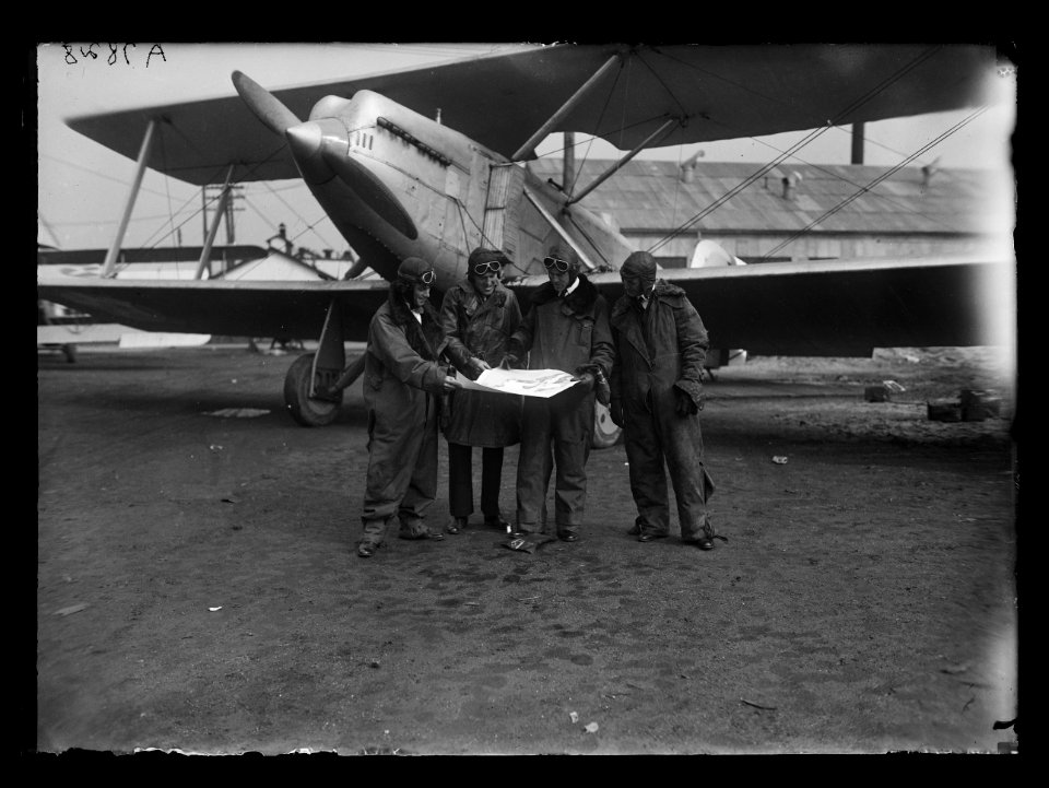 Airplane LCCN2016887106