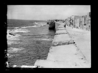 Akka (Acre, Accho). Acre. Crusader sea wall LOC matpc.15397