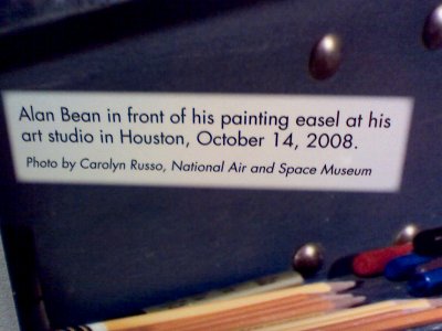 Alan Bean photo at NASM by Matthew Bisanz sig