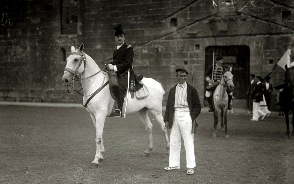 Alarde de Hondarribia con motivo de la celebración de sus fiestas patronales (17 de 18) - Fondo Car-Kutxa Fototeka