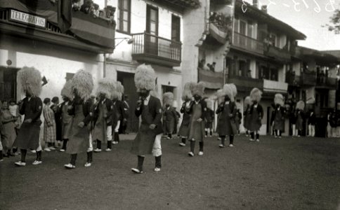 Alarde de Hondarribia con motivo de la celebración de sus fiestas patronales (5 de 18) - Fondo Car-Kutxa Fototeka