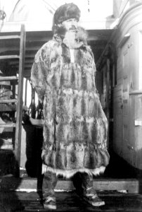 ALASKA MUSHER. LCCN2016866786 (cut)