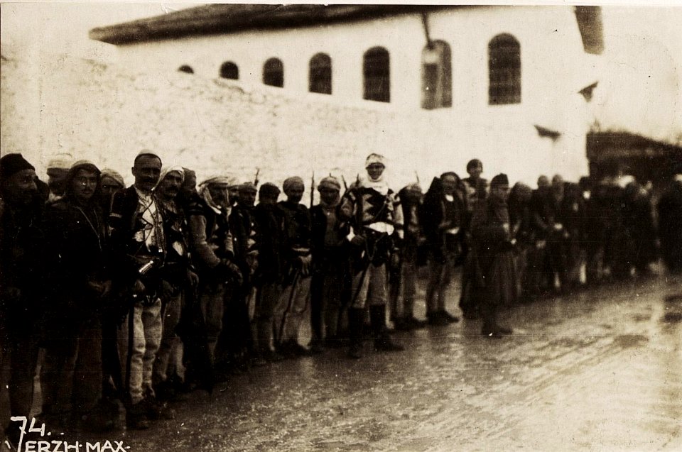 Albaner in Skutari, (BildID 15572615)