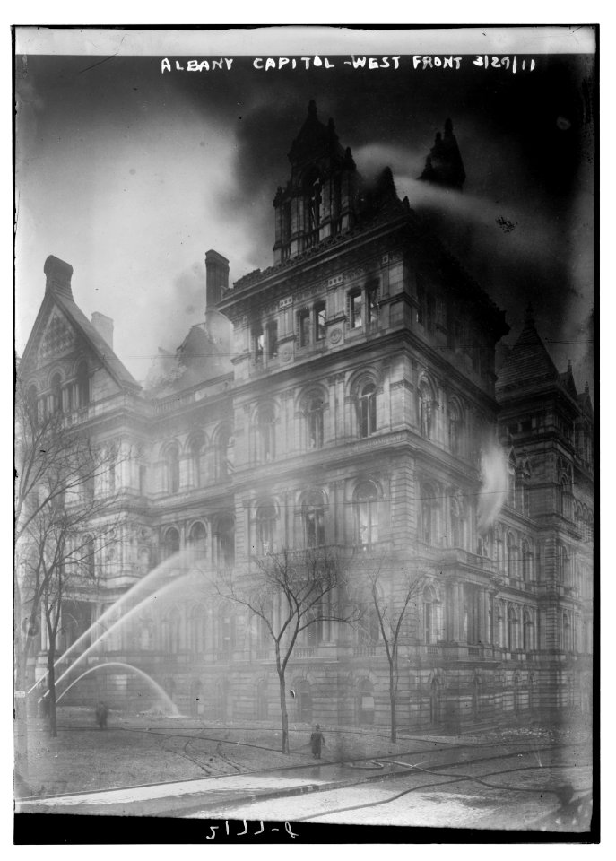 Albany Capitol, west front, 3-27-11 LCCN2014689074