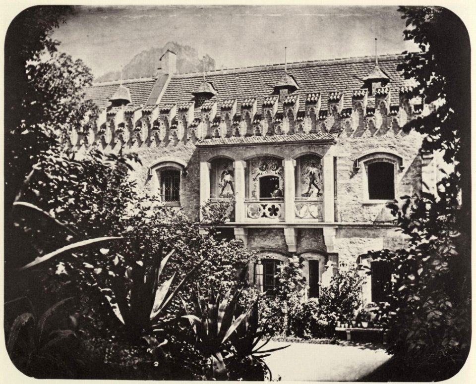 Albert, Joseph - Blick von der Schlosstreppe auf den Fürstenbau in Hohenschwangau (Zeno Fotografie)